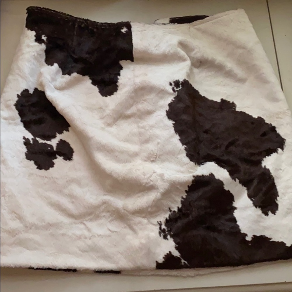 Cowprint skirt